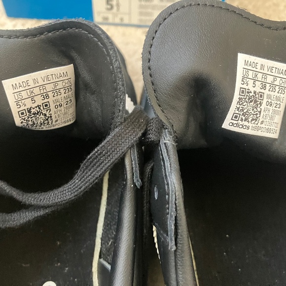 Adidas Samba: Black, White Stripes, Gum sole. - Picture 11 of 14